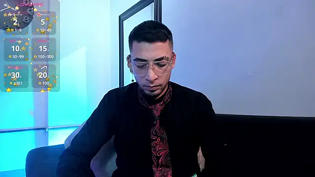 Snapshot of DrakeNeumann chatting on May 27, 2026, 3:36 am DrakeNeumann online show from May 27, 2026, 3:36 am