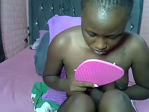 Snapshot of sexybree_ chatting on December 2, 2025, 7:37 pm sexybree online show from December 2, 2025, 7:37 pm