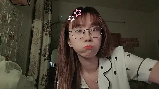 Lili 666 online show from May 8, 2026, 6:01 pm