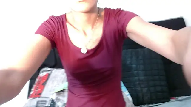 Snapshot of srta_luciana chatting on November 4, 2025, 11:58 am srta luciana online show from November 4, 2025, 11:58 am