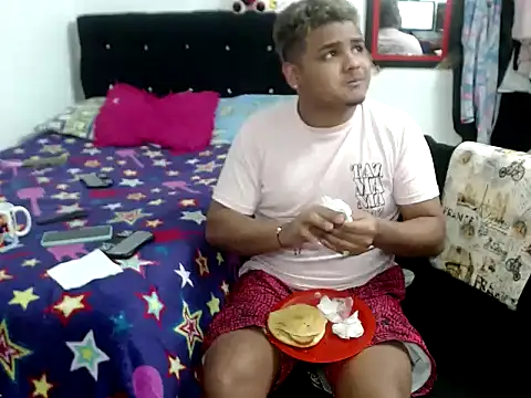 Boycuriousxxx online show from September 28, 2025, 2:57 pm