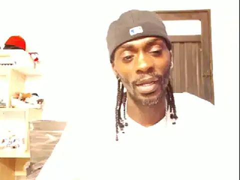 Snapshot of phillip-hot chatting on January 4, 2025, 8:59 pm phillip-hot online show from January 4, 2025, 8:59 pm