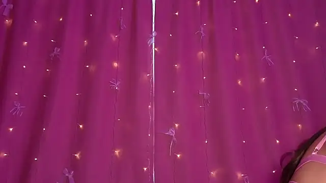 Snapshot of KateVon chatting on July 3, 2026, 10:33 am KateVon online show from July 3, 2026, 10:33 am