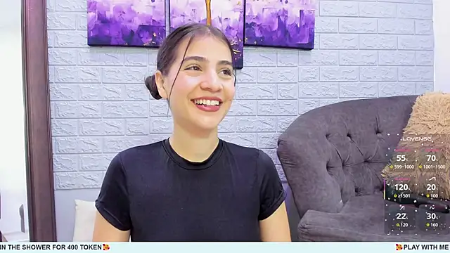 Snapshot of Miranda_doll_ chatting on October 3, 2025, 12:17 pm Miranda doll online show from October 3, 2025, 12:17 pm