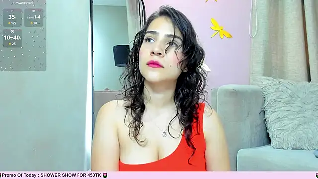 Snapshot of Miranda_doll_ chatting on March 14, 2025, 12:07 pm Miranda doll online show from March 14, 2025, 12:07 pm