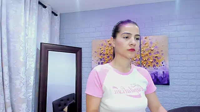 Snapshot of Miranda_doll_ chatting on September 13, 2025, 12:05 pm Miranda doll online show from September 13, 2025, 12:05 pm