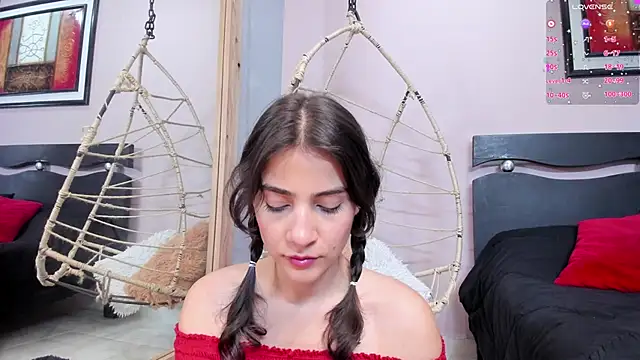 Snapshot of Miranda_doll_ chatting on March 6, 2025, 3:24 pm Miranda doll online show from March 6, 2025, 3:24 pm