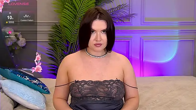 TrishaWinslet online show from March 16, 2025, 7:37 am