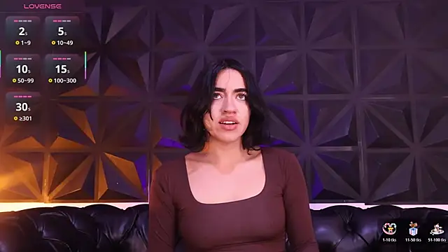 Snapshot of KasiaNoir_ chatting on January 9, 2026, 12:12 pm KasiaNoir online show from January 9, 2026, 12:12 pm