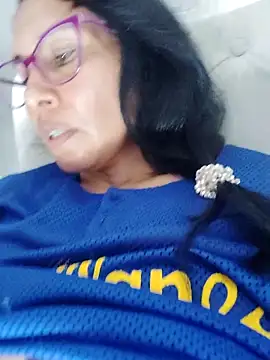 Snapshot of KeillyDiaz chatting on November 11, 2025, 4:46 pm KeillyDiaz online show from November 11, 2025, 4:46 pm