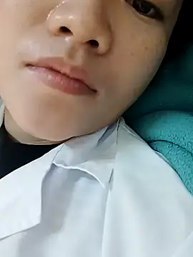 Snapshot of Loveasss20 chatting on December 4, 2024, 4:59 am Loveasss20 online show from December 4, 2024, 4:59 am