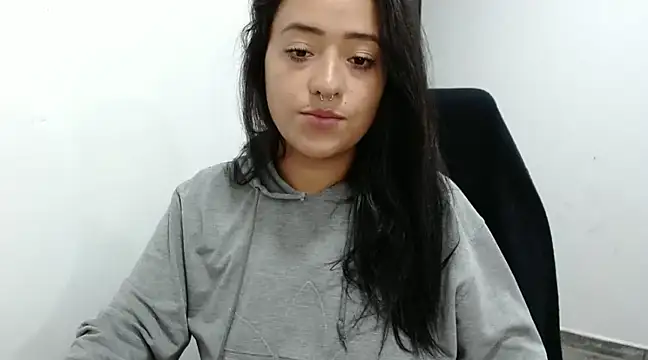 Snapshot of jjulietha95 chatting on January 23, 2025, 5:24 am jjulietha95 online show from January 23, 2025, 5:24 am