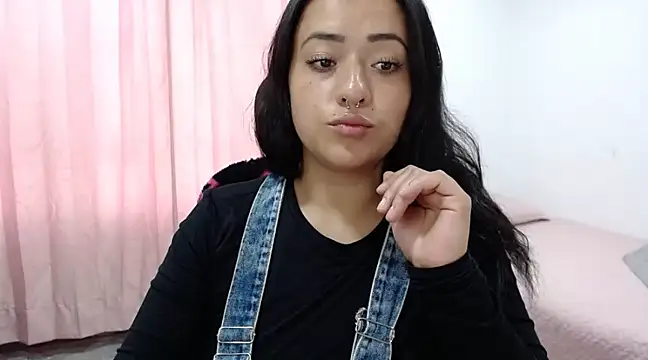 Snapshot of jjulietha95 chatting on February 13, 2025, 10:33 pm jjulietha95 online show from February 13, 2025, 10:33 pm