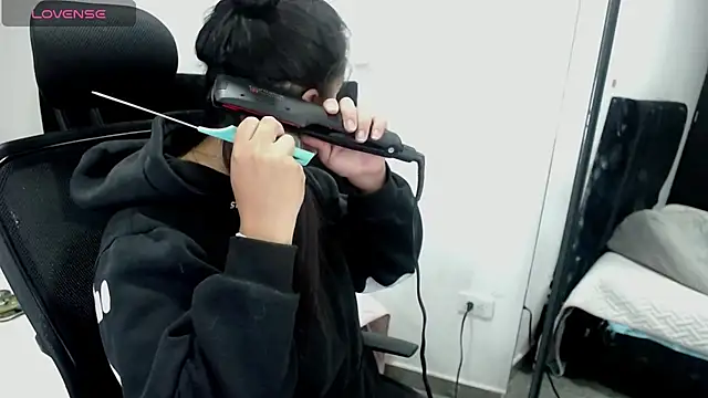 Snapshot of jjulietha95 chatting on October 8, 2025, 4:36 am jjulietha95 online show from October 8, 2025, 4:36 am