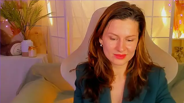 April o Nill online show from December 3, 2024, 2:00 pm