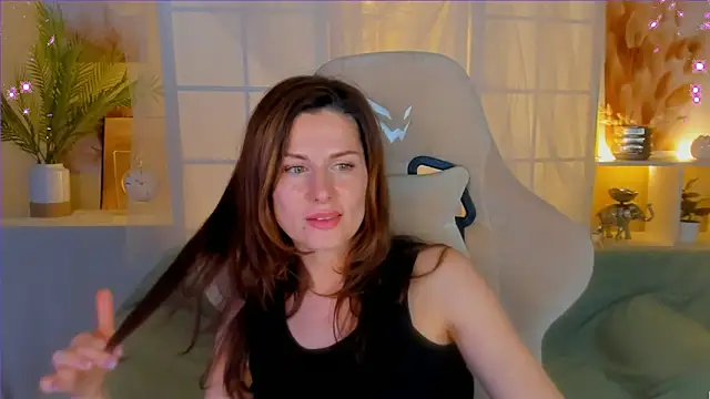 April o Nill online show from December 15, 2024, 12:38 pm