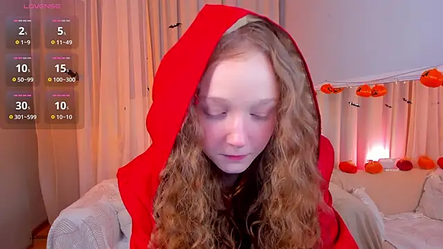 Snapshot of _Rose_Charming_ chatting on October 21, 2025, 5:45 pm Rose Charming online show from October 21, 2025, 5:45 pm