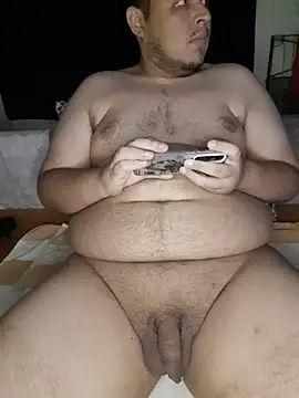 Snapshot of David_GX chatting on November 17, 2025, 7:51 pm David GX online show from November 17, 2025, 7:51 pm