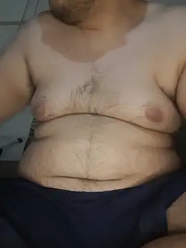 Snapshot of David_GX chatting on November 19, 2025, 11:38 pm David GX online show from November 19, 2025, 11:38 pm