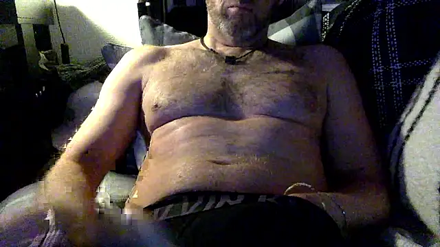 Snapshot of Stardrew123 chatting on January 8, 2026, 11:33 pm Stardrew123 online show from January 8, 2026, 11:33 pm