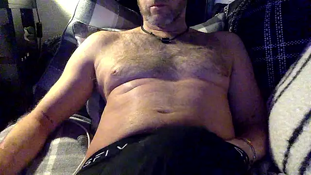 Snapshot of Stardrew123 chatting on January 6, 2026, 11:31 pm Stardrew123 online show from January 6, 2026, 11:31 pm