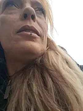 Fantasie-Hot-Sarah online show from March 1, 2025, 10:13 am