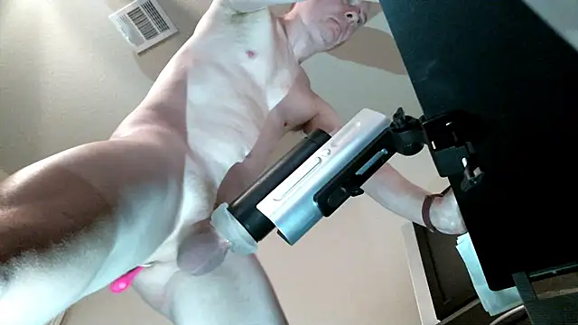 privateD online show from December 4, 2024, 4:10 pm