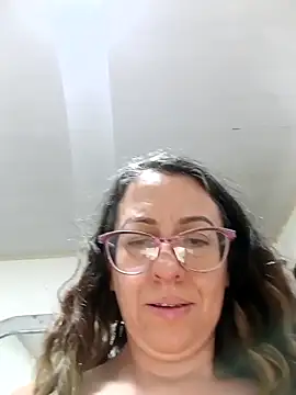 Snapshot of miss_hanna07 chatting on May 7, 2026, 3:33 am miss hanna07 online show from May 7, 2026, 3:33 am