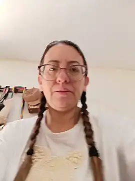 Snapshot of miss_hanna07 chatting on May 9, 2026, 4:43 pm miss hanna07 online show from May 9, 2026, 4:43 pm