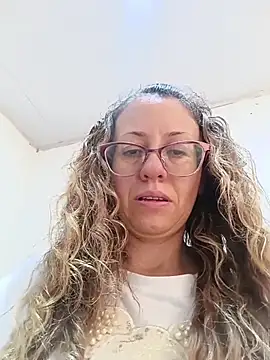 miss hanna07 online show from November 23, 2025, 6:07 pm