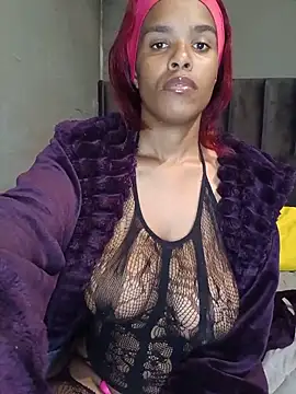 SexySlenderLexy online show from May 19, 2026, 6:09 am