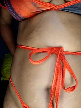 Snapshot of SexySlenderLexy chatting on February 4, 2026, 6:08 am SexySlenderLexy online show from February 4, 2026, 6:08 am