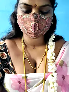 Snapshot of mayaa2u chatting on July 15, 2026, 4:08 am mayaa2u online show from July 15, 2026, 4:08 am
