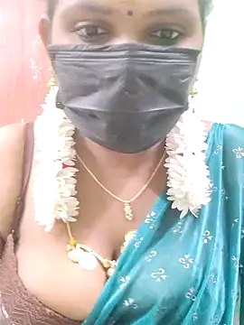 Snapshot of malliga98 chatting on November 5, 2025, 8:23 pm malliga98 online show from November 5, 2025, 8:23 pm