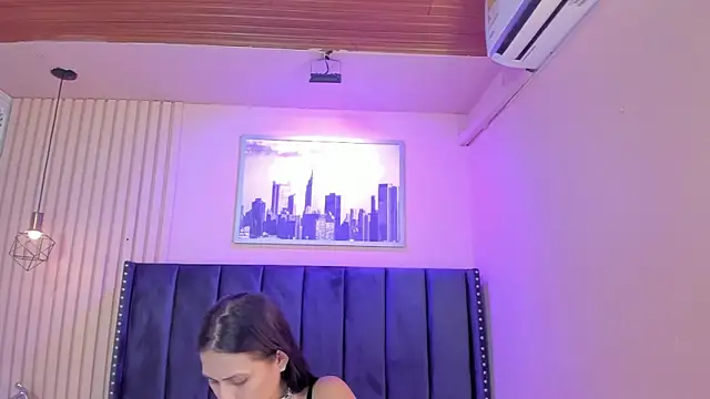 Snapshot of diosa_cristal chatting on June 17, 2026, 3:39 am diosa cristal online show from June 17, 2026, 3:39 am