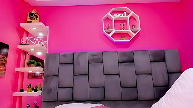 Saamanthaa11 online show from March 17, 2026, 4:59 am