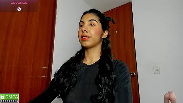 Snapshot of jasmine_bunny_ chatting on April 4, 2026, 9:54 pm jasmine bunny online show from April 4, 2026, 9:54 pm