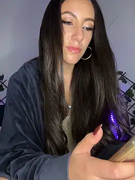 Snapshot of FrancellyHot chatting on February 6, 2025, 1:27 am FrancellyHot online show from February 6, 2025, 1:27 am