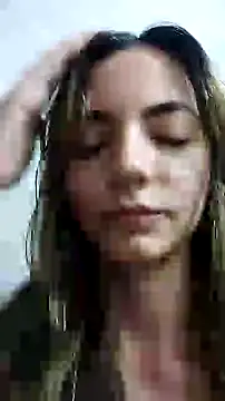 Snapshot of baby-miah chatting on January 2, 2025, 8:06 am baby-miah online show from January 2, 2025, 8:06 am