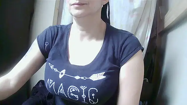 Snapshot of Jennys_room_77 chatting on June 30, 2026, 7:47 pm Jennys room 77 online show from June 30, 2026, 7:47 pm