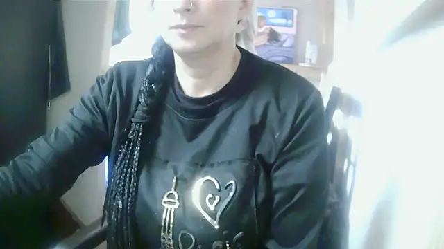 Snapshot of Jennys_room_77 chatting on May 4, 2026, 8:11 pm Jennys room 77 online show from May 4, 2026, 8:11 pm