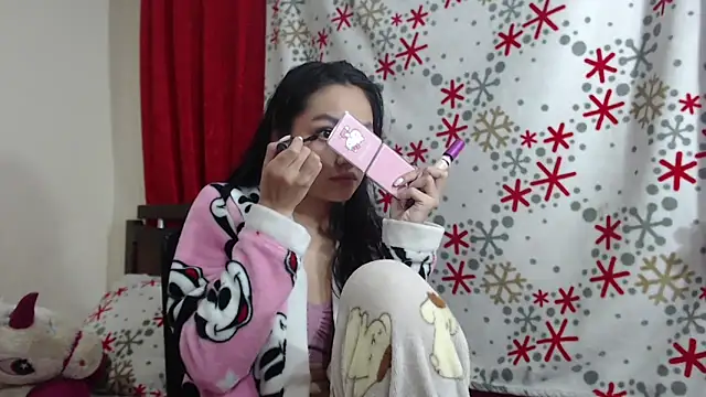 petitolivia online show from December 4, 2025, 10:31 pm