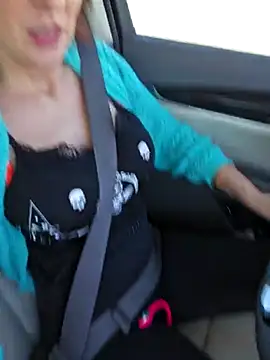 Snapshot of MissyRoulette chatting on March 6, 2025, 8:05 pm MissyRoulette online show from March 6, 2025, 8:05 pm