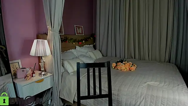 Snapshot of Dearly_Emily chatting on March 14, 2026, 5:19 pm Dearly Emily online show from March 14, 2026, 5:19 pm