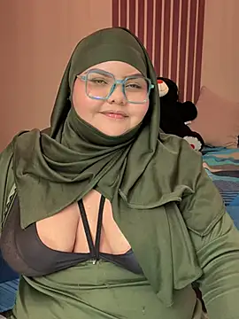  Shara Handal  online show from March 19, 2025, 10:33 am