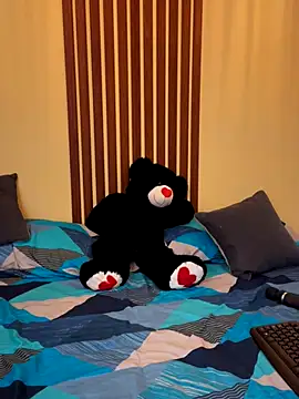  Shara Handal  online show from October 25, 2025, 10:25 am