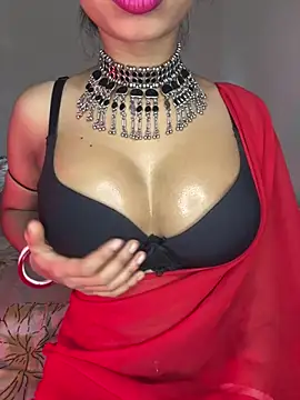 Snapshot of Hot-sexy222 chatting on February 6, 2025, 10:14 am Hot-sexy222 online show from February 6, 2025, 10:14 am