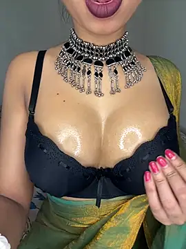 Snapshot of Hot-sexy222 chatting on March 23, 2025, 2:37 am Hot-sexy222 online show from March 23, 2025, 2:37 am