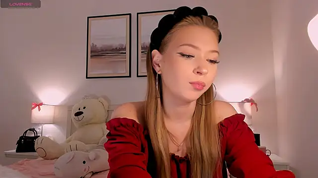 Snapshot of diana_nier chatting on May 28, 2026, 8:26 pm diana nier online show from May 28, 2026, 8:26 pm