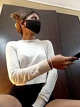 Snapshot of sona-877 chatting on February 7, 2025, 9:48 pm sona-877 online show from February 7, 2025, 9:48 pm